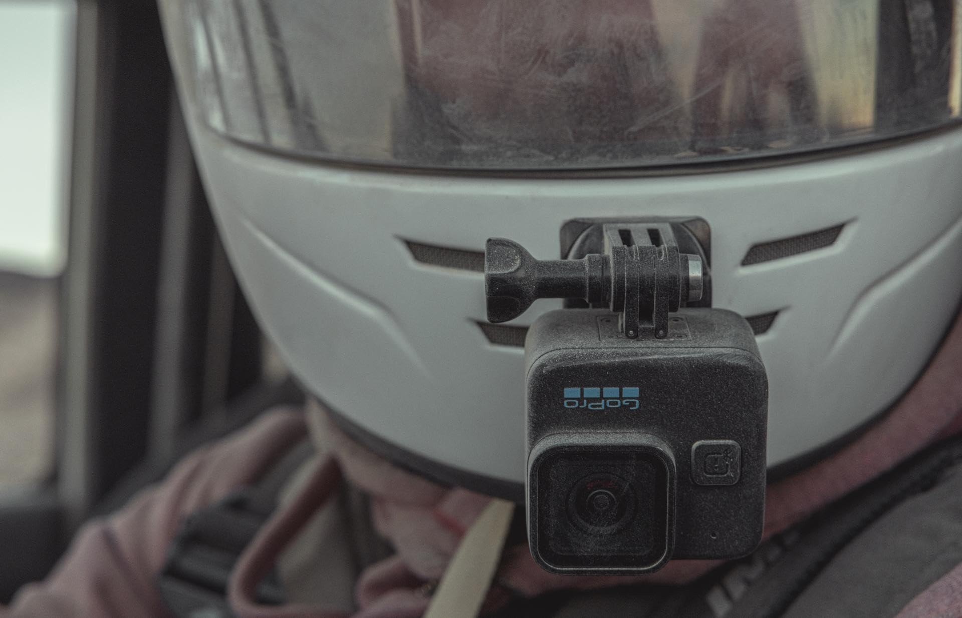 GoPro HERO11 Mini - Kompakte, wasserdichte Action-Kamera mit 5,3K60 Ultra HD-Video, 24,7 MP Einzelbildern, 1/1,9-Zoll-Bildsensor, Live-Streaming, Stabilisierung, Black